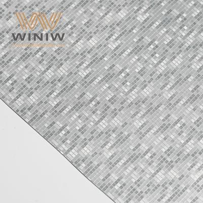 Couro sintético resistente para bolas de futebol profissionais.