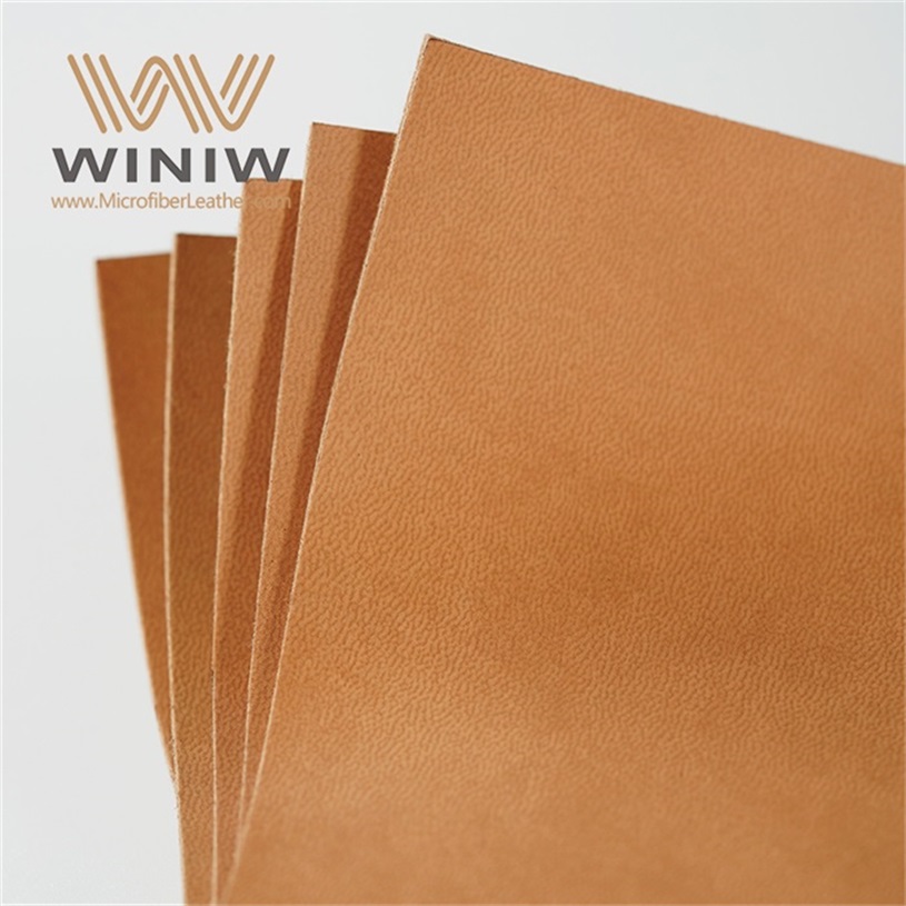 Dicas simples para manter sua cadeira de couro sintético com aparência de nova.